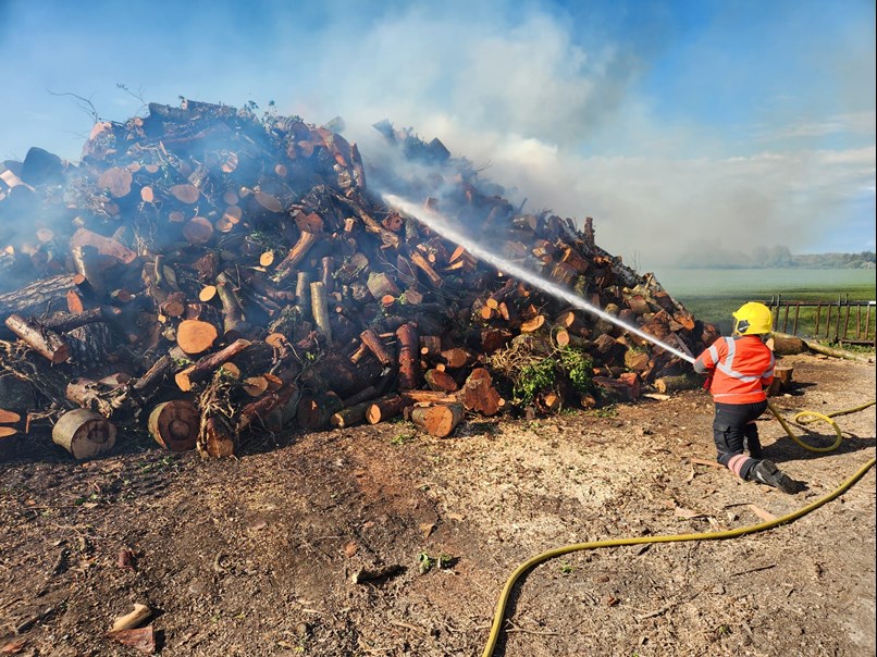 Fire in the open - Shepreth